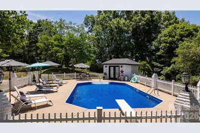 1314 Shirebourn Drive, Hickory, NC 28602 - Photo 40