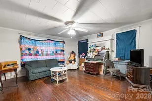 1311 N College Ave, Newton, NC 28658 - Photo 10