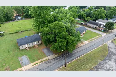 1311 N College Avenue, Newton, NC 28658 - Photo 36
