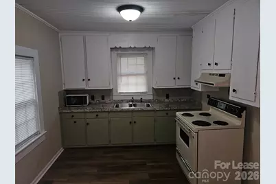 508 S Laurel Street, Lincolnton, NC 28092 - Photo 6