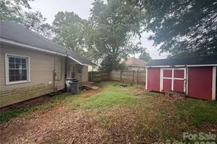 204 Madora St, Mount Holly, NC 28120 - Photo 6