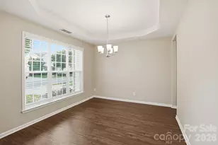 2910 Azalea Hills Dr, Charlotte, NC 28262 - Photo 12