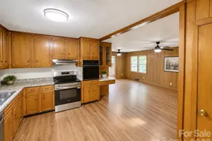 330 W 27th St, Newton, NC 28625 - Photo 8