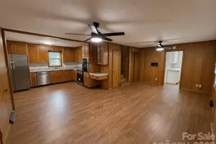 330 W 27th St, Newton, NC 28625 - Photo 16