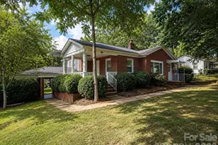 330 W 27th St, Newton, NC 28625 - Photo 2