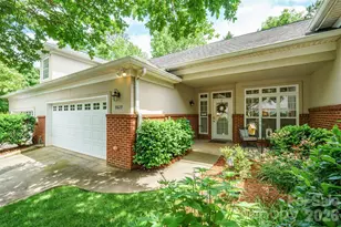 8829 Legacy Lake Ln, Charlotte, NC 28269 - Photo 2