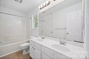 6226 Dumont Ln, Charlotte, NC 28269 - Photo 16