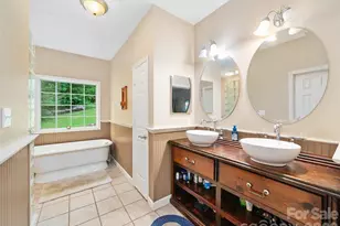 2216 Beans Creek Rd, Bakersville, NC 28705 - Photo 16