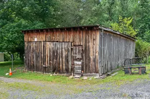 2216 Beans Creek Rd, Bakersville, NC 28705 - Photo 36