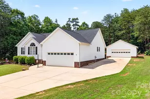 4583 Shawnee Ct, Maiden, NC 28650 - Photo 1