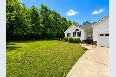 4583 Shawnee Court, Maiden, NC 28650 - Photo 4