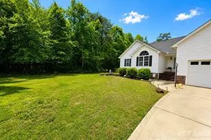 4583 Shawnee Ct, Maiden, NC 28650 - Photo 4