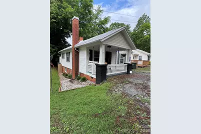204 E Hargrave Street, Wadesboro, NC 28170 - Photo 1