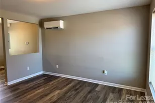 2335 Carmine St, Charlotte, NC 28206 - Photo 2
