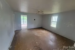 170 Ray St, Waynesville, NC 28786 - Photo 12