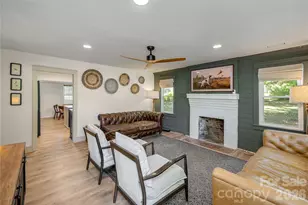 40 Dove Haven Ln, Hendersonville, NC 28791 - Photo 2