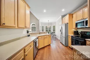 2003 Crismark Dr, Indian Trail, NC 28079 - Photo 8