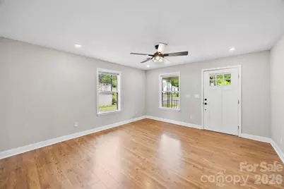 306 E Parker Street, Kings Mountain, NC 28086 - Photo 6