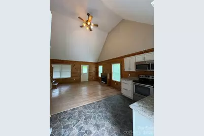9064 Wildflower Lane, Newland, NC 28657 - Photo 10