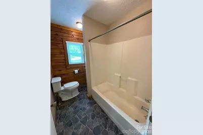 9064 Wildflower Lane, Newland, NC 28657 - Photo 18