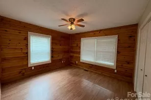 9064 Wildflower Ln, Newland, NC 28657 - Photo 22