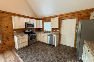 9064 Wildflower Ln, Newland, NC 28657 - Photo 14
