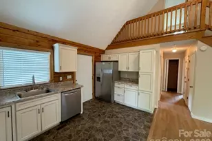 9064 Wildflower Ln, Newland, NC 28657 - Photo 12