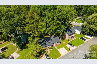 3315 Erskine Drive, Charlotte, NC 28205 - Photo 10