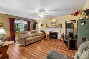 3009 Oakcroft Dr, Matthews, NC 28105 - Photo 16