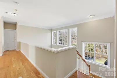 8526 Wren Creek Drive, Charlotte, NC 28269 - Photo 16
