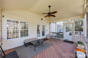8526 Wren Creek Dr, Charlotte, NC 28269 - Photo 32