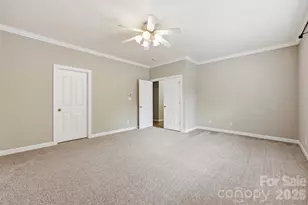 8526 Wren Creek Dr, Charlotte, NC 28269 - Photo 18