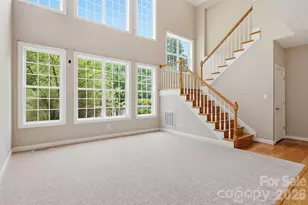 8526 Wren Creek Dr, Charlotte, NC 28269 - Photo 4