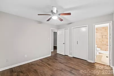 7301 Park Vista Circle, Charlotte, NC 28226 - Photo 16