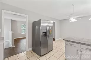 7301 Park Vista Cir, Charlotte, NC 28226 - Photo 8