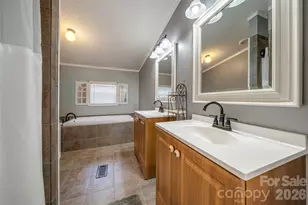 435 McMinn Rd, Hendersonville, NC 28792 - Photo 18