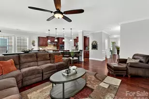 5021 Helena Park Ln, Matthews, NC 28105 - Photo 8