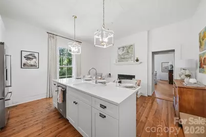 902 N Ashe Avenue, Newton, NC 28658 - Photo 12