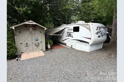 114 Oak Street, New London, NC 28127 - Photo 1