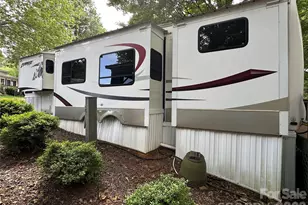 114 Oak St, New London, NC 28127 - Photo 28