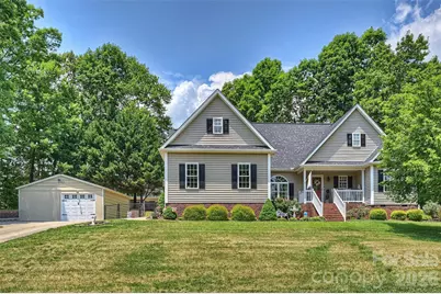 1302 Laurel Woods Drive, Gastonia, NC 28052 - Photo 2
