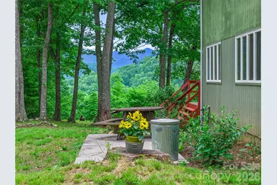820 Wild Rose Lane, Burnsville, NC 28714 - Photo 2