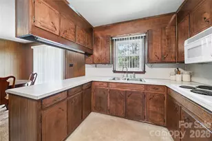 708 Mocksville Hwy, Statesville, NC 28625 - Photo 10