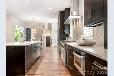 300 Plantation Place, Charlotte, NC 28209 - Photo 10