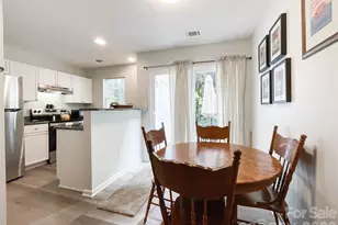 7841 Petrea Ln, Charlotte, NC 28227 - Photo 10