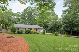 3227 Driftwood Dr, Charlotte, NC 28205 - Photo 4