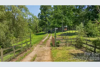 66 Misery Ridge None, Mill Spring, NC 28756 - Photo 4