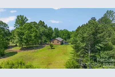 66 Misery Ridge None, Mill Spring, NC 28756 - Photo 2