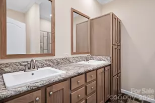 121 Bellamy Rd, Asheville, NC 28806 - Photo 16