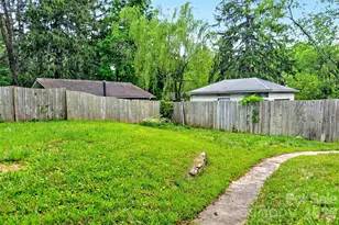 24 Dallas St, Asheville, NC 28806 - Photo 18